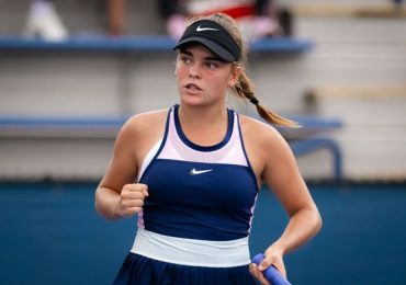 Czech tennis teen comments on bum-touching controversy